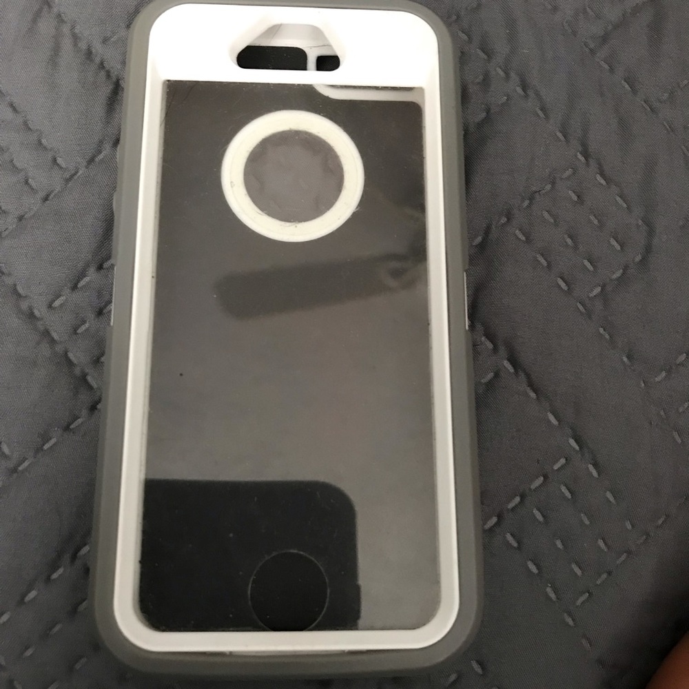 iPhone se generic otter box case with clip